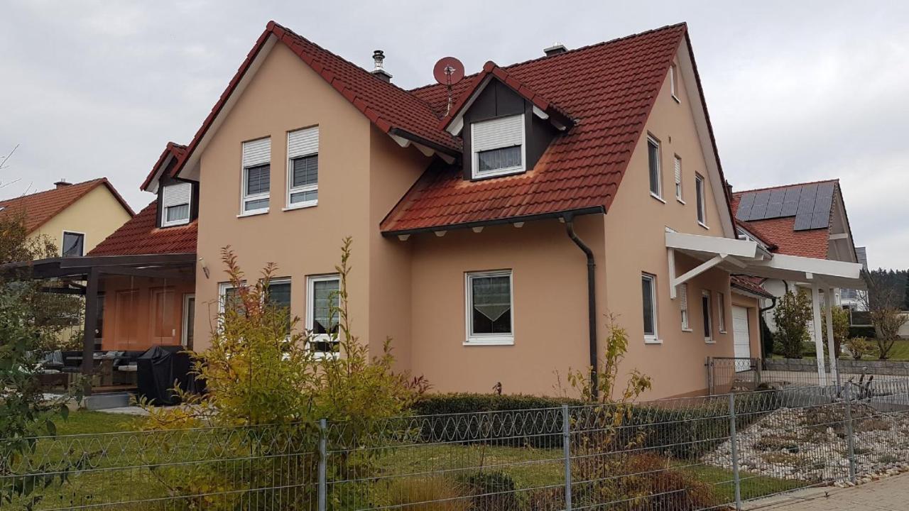 Ferienwohnung Am Kapellenaecker 노이막트인더오버팔츠 외부 사진